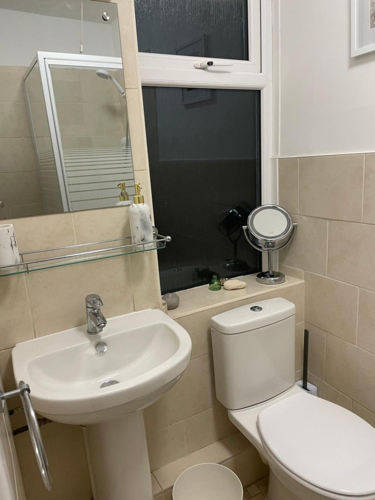 Cute 1 Bed Apartment 2 Mins From The Sea - Sleeps 4, Flat 8 The Gables, Church Street, 莱姆里吉斯 外观 照片