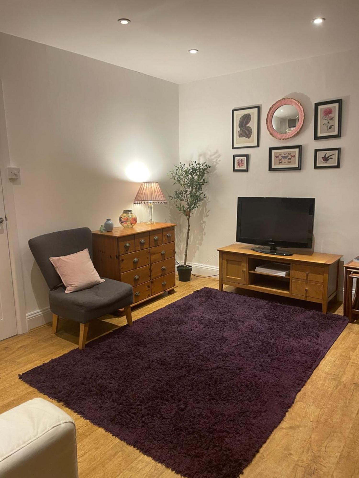 Cute 1 Bed Apartment 2 Mins From The Sea - Sleeps 4, Flat 8 The Gables, Church Street, 莱姆里吉斯 外观 照片