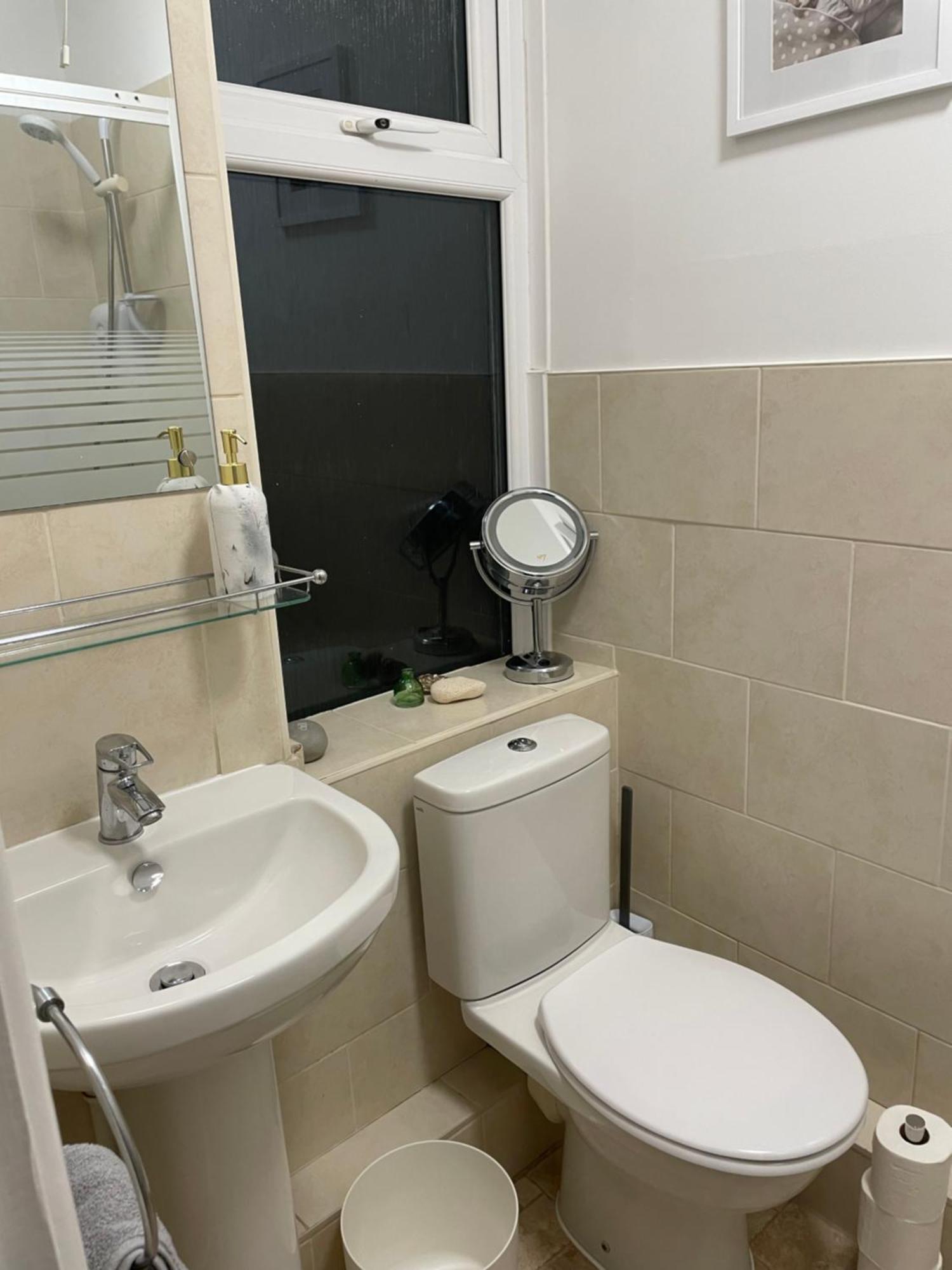 Cute 1 Bed Apartment 2 Mins From The Sea - Sleeps 4, Flat 8 The Gables, Church Street, 莱姆里吉斯 外观 照片